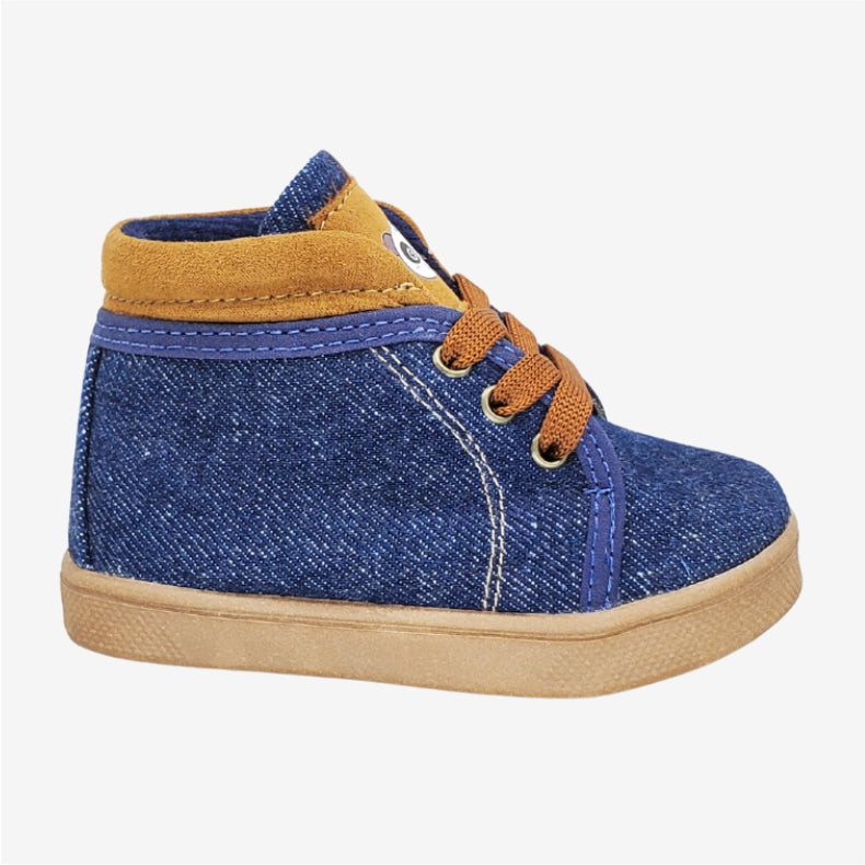 BOTA BOAT